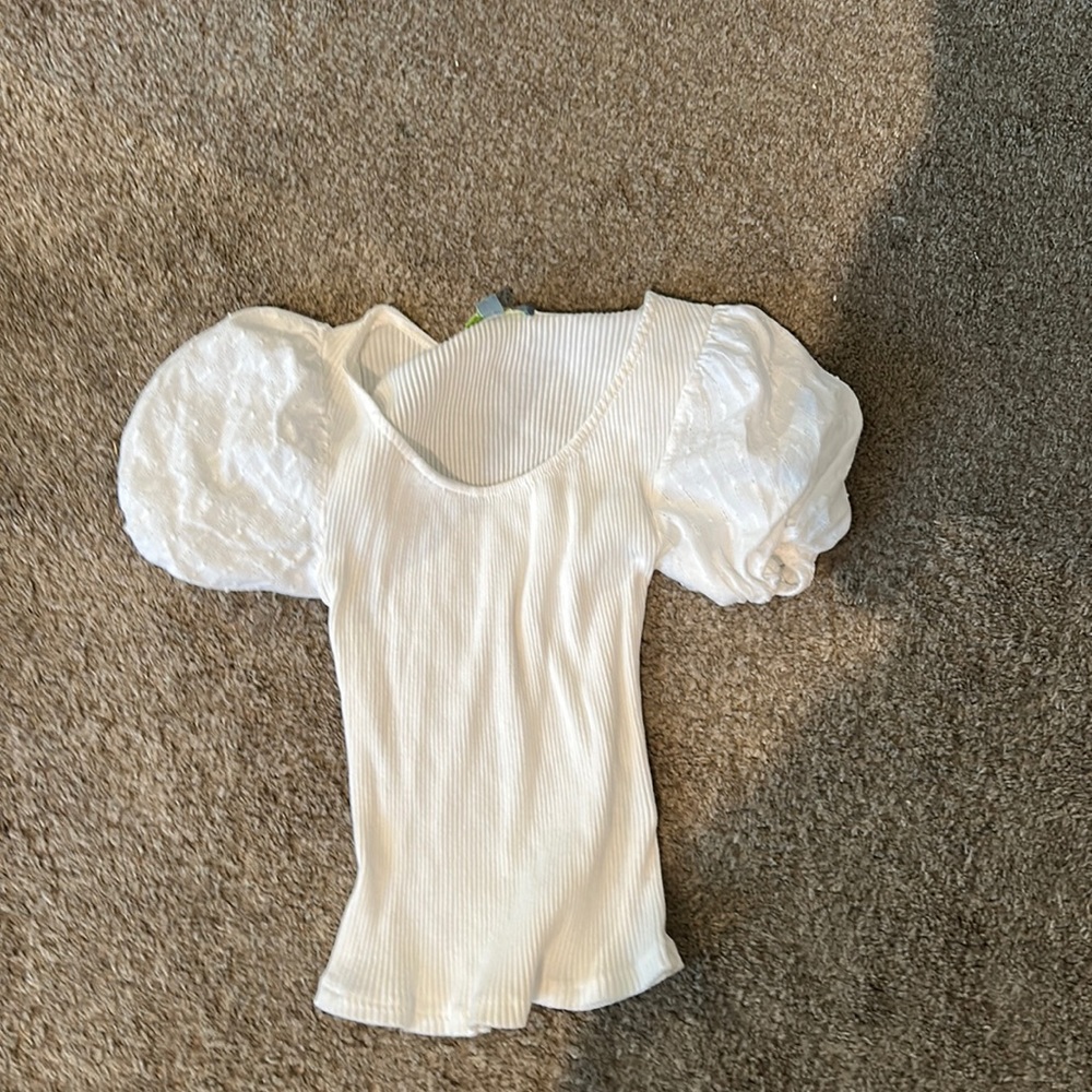 Tight eyelet top
